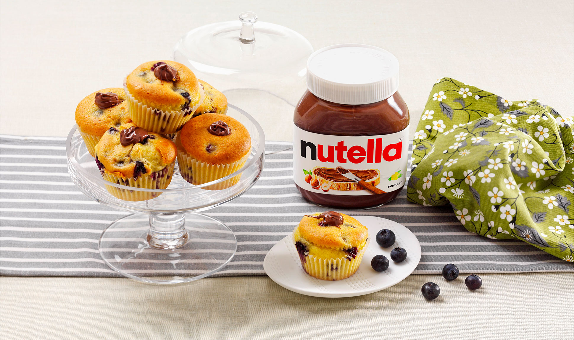 Nutella® ve Yaban Mersinli Kek