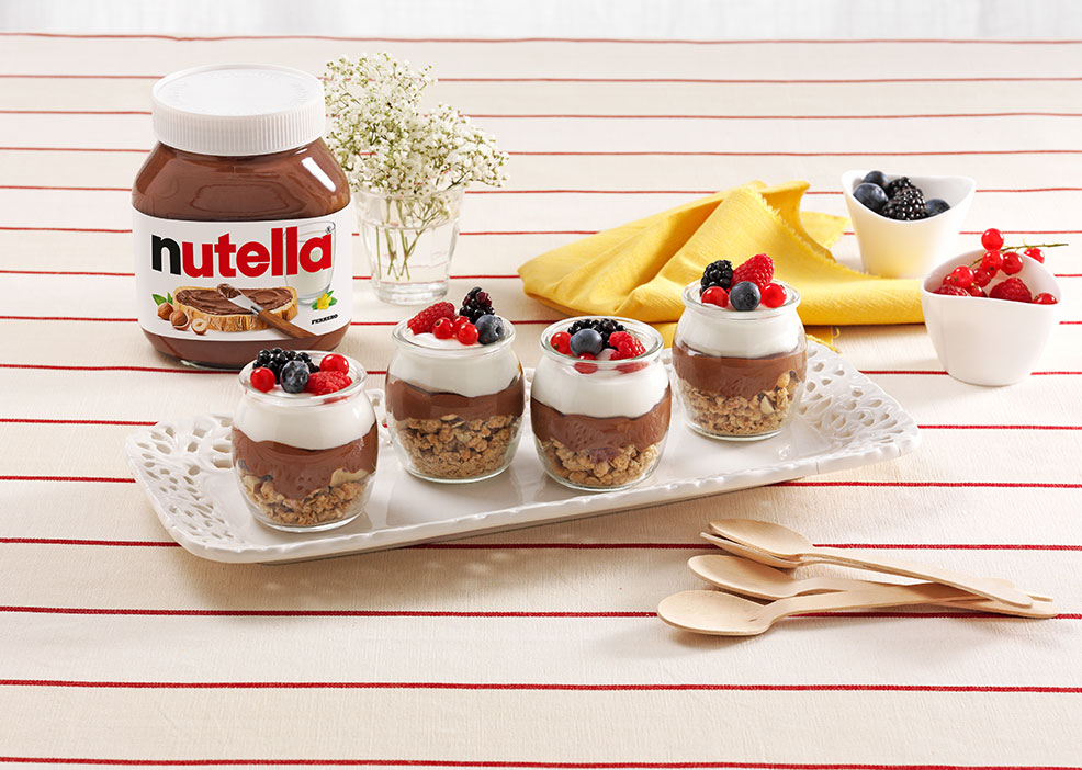 Nutella®'lı Yoğurt ve Müsli Parfeleri
