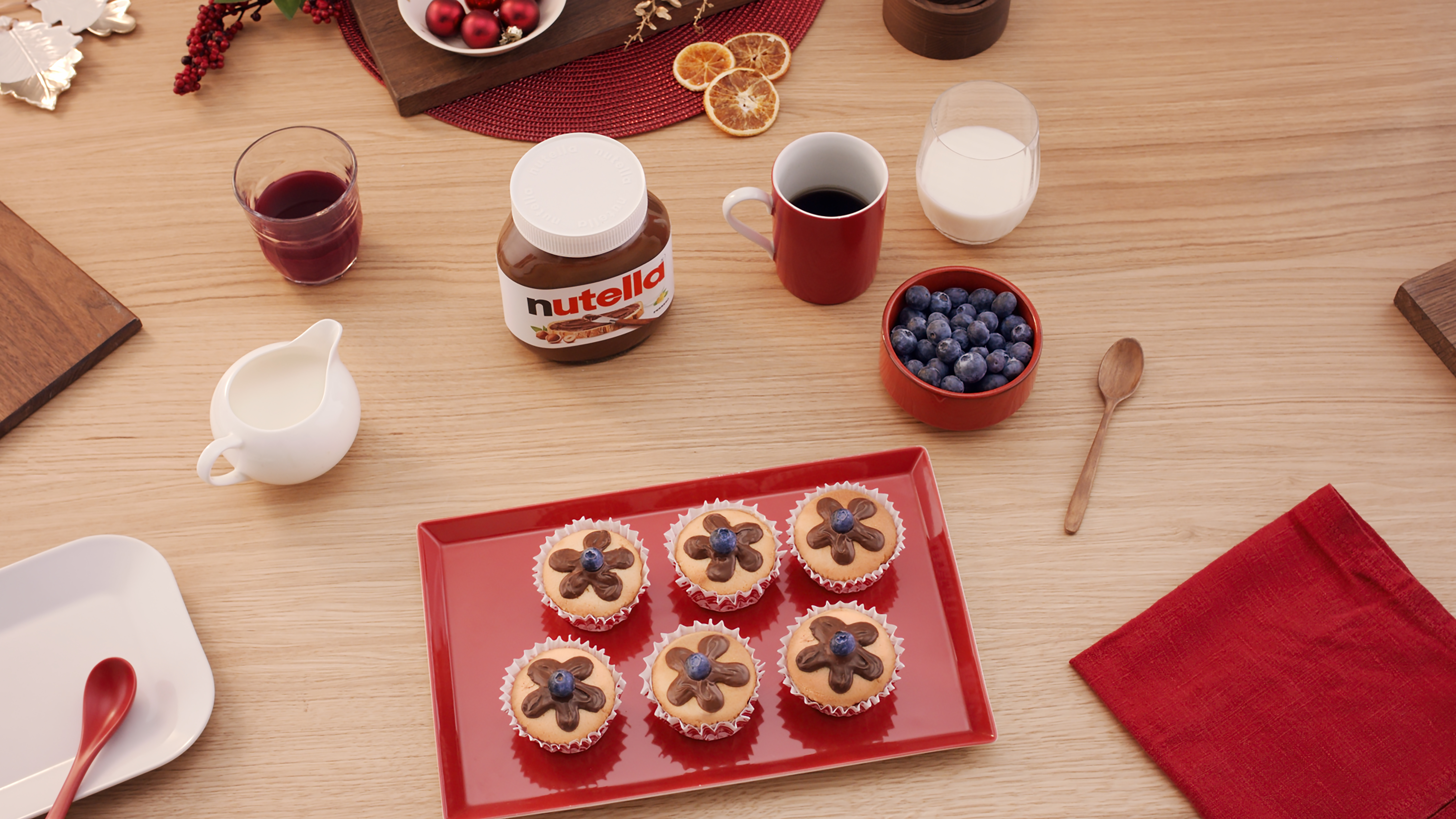 Nutella®dan Yeni Yıla Özel Çiçek Desenli Kap Kekler