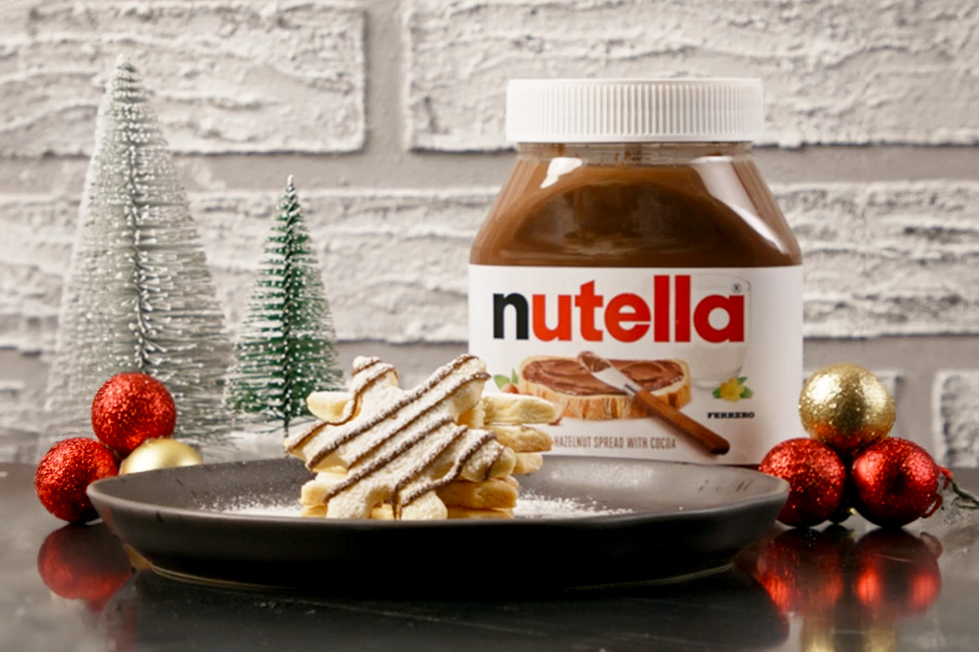 Christmas Snowflake Cookies with Nutella® | Holiday Recipes
